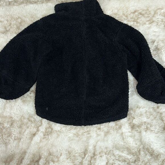 Lululemon black teddy turtleneck cropped sweater/sweatshirt | Sz XS (NO SIZE TAG - Picture 5 of 7